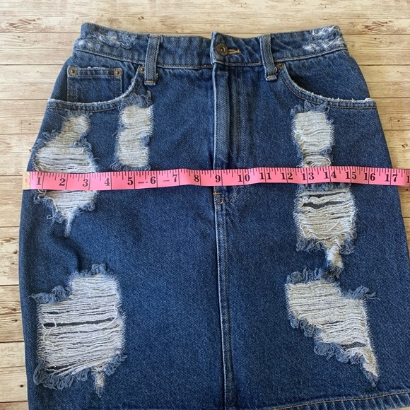 LF Carmar High Rise Distressed Jean Denim Skirt - Picture 8 of 9